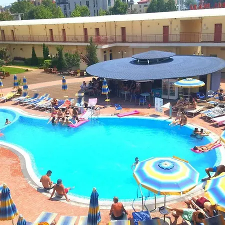 Plaza 1 Bedroom 63 M アパート サニービーチ