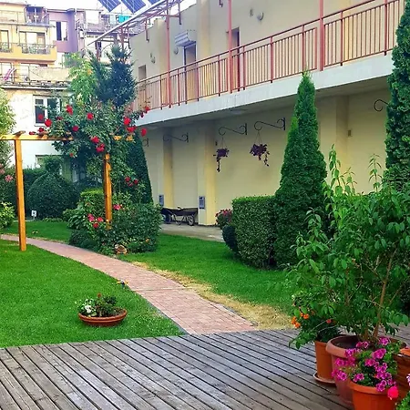 Plaza 1 Bedroom 63 M アパート