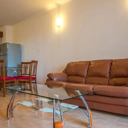شقة Plaza 1 Bedroom 63 M *